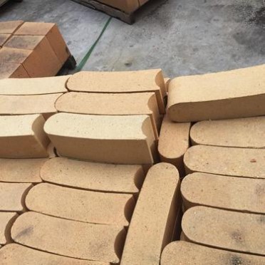 科瑞供應高爐高鋁磚 低蠕變高鋁磚 普通三級高鋁磚 歡迎咨詢