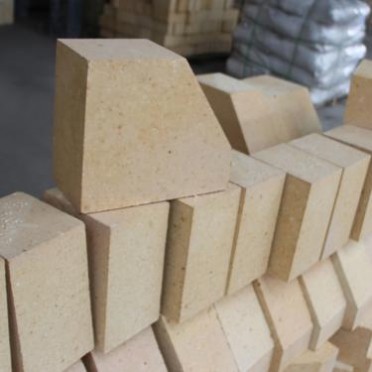 科瑞供應高爐用高鋁磚 石灰窯用高鋁磚 低鐵高鋁磚 歡迎咨詢