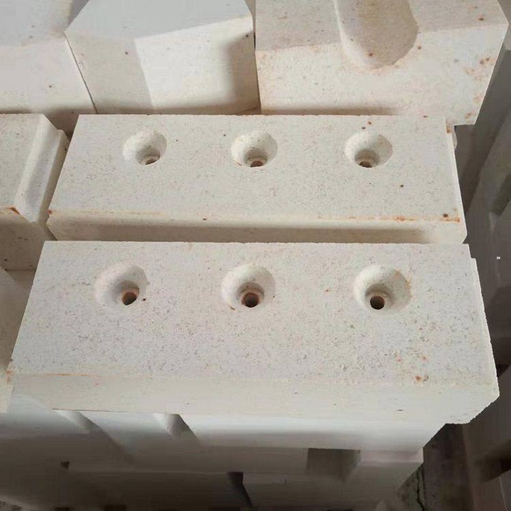 抗剝落高鋁磚,熱銷**供應抗剝落高鋁磚、耐高溫耐腐蝕鋼廠窯爐耐火磚專業廠家,耐火材料