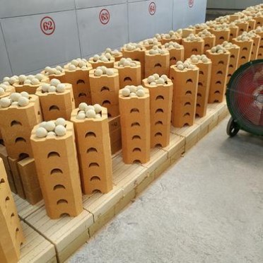 鋼鐵行業用耐火球 蓄熱球廠家 定制各品類耐火材料 異型耐火磚 球形耐火材料 高鋁球 高爐填充物 蓄熱儲能 窯爐用球